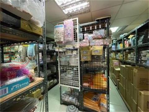 區公邊間寬面金店面