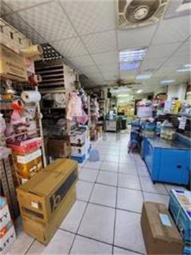 區公邊間寬面金店面