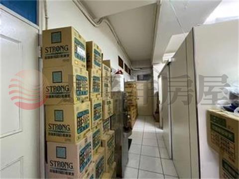區公邊間寬面金店面