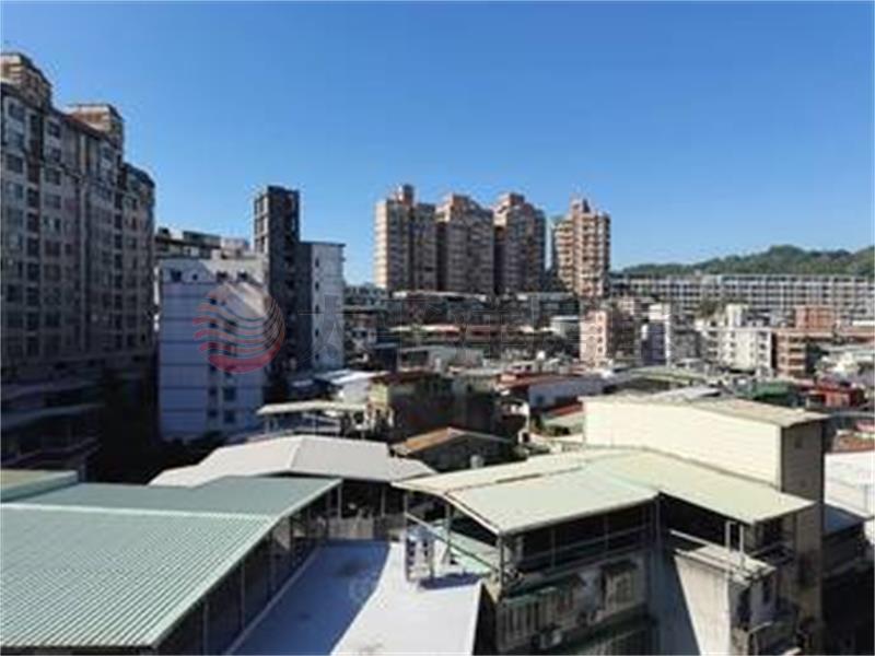 南勢角吉伊電梯二房