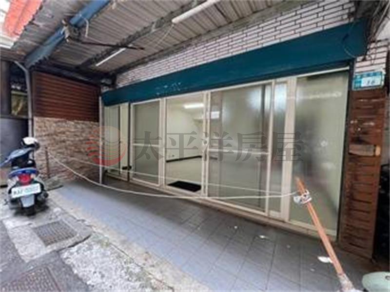 近捷運門前好停車孝親一樓
