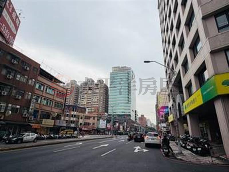 埔墘青年大亨陽台套房