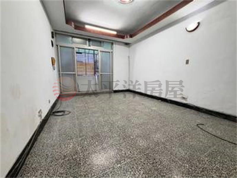 景安捷運成家三房