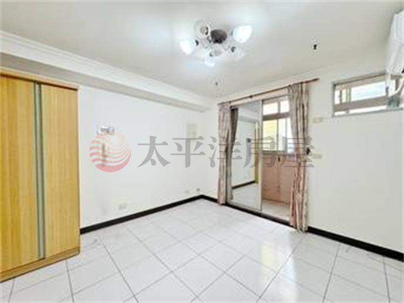 江子翠旁陽台套房